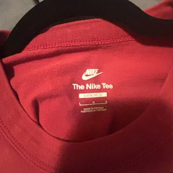 Nike Men's Burgundy Long Sleeve Tee - Picture 4 of 4